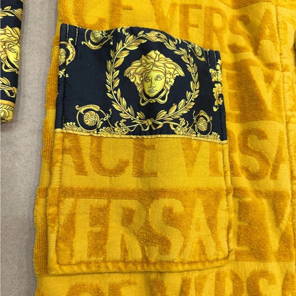 Versace Gold Textured Robe (Large) - Picture 5 of 15